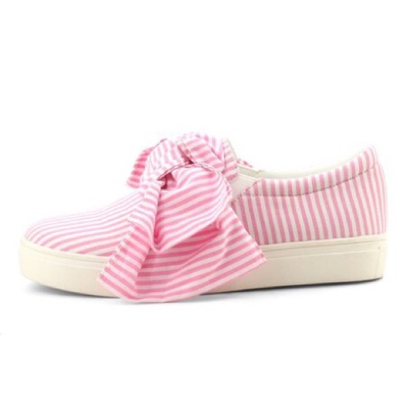 Oversized bow sneakers - Picture 3 of 6